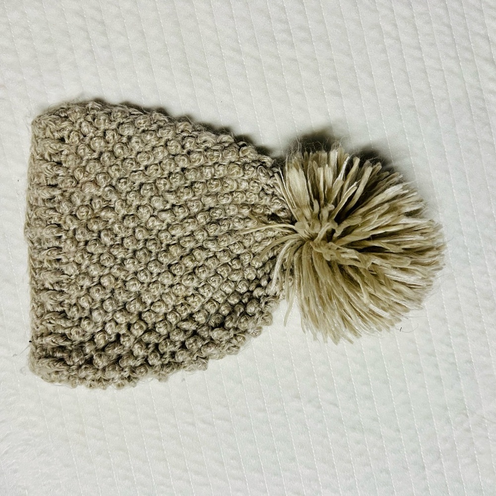 Zara toddler hat with Pom Pom size 5T